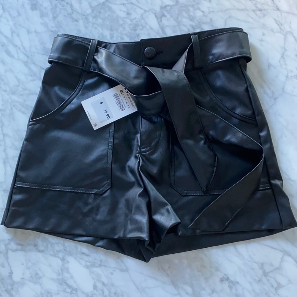 Zara high waisted faux leather shorts NWT, size XS